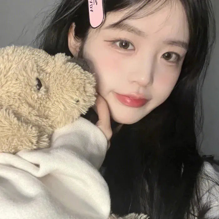 不够完整的我们海报